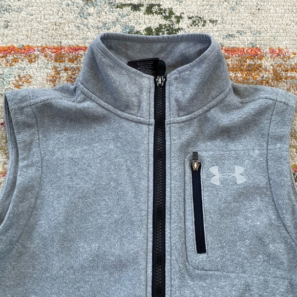 Youth Kids Under Armour Gray Cold Gear Zip Up Fleece Vest Jacket - Picture 2 of 4
